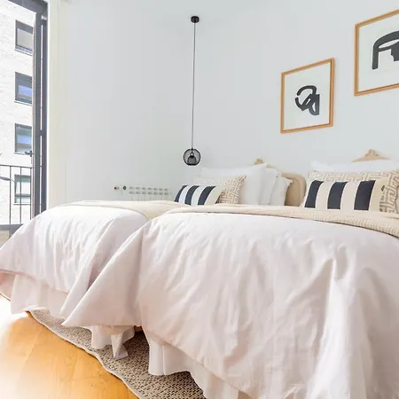 ☆centric Spacious⎮7 Balconies⎮brand New ⎮aircon ☆ Апартаменты *